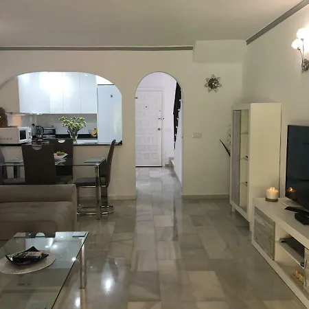 Holiday home Parque Paraiso, Lower Calahonda - Close To Amenities And Beach