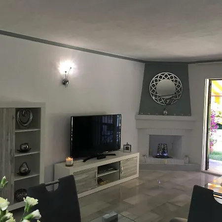 Holiday home Parque Paraiso, Lower Calahonda - Close To Amenities And Beach *
