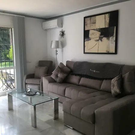 Vakantiehuis Parque Paraiso, Lower Calahonda - Close To Amenities And Beach Sitio de Calahonda